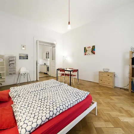 Like At Home In Center Of Prague Exterior photo